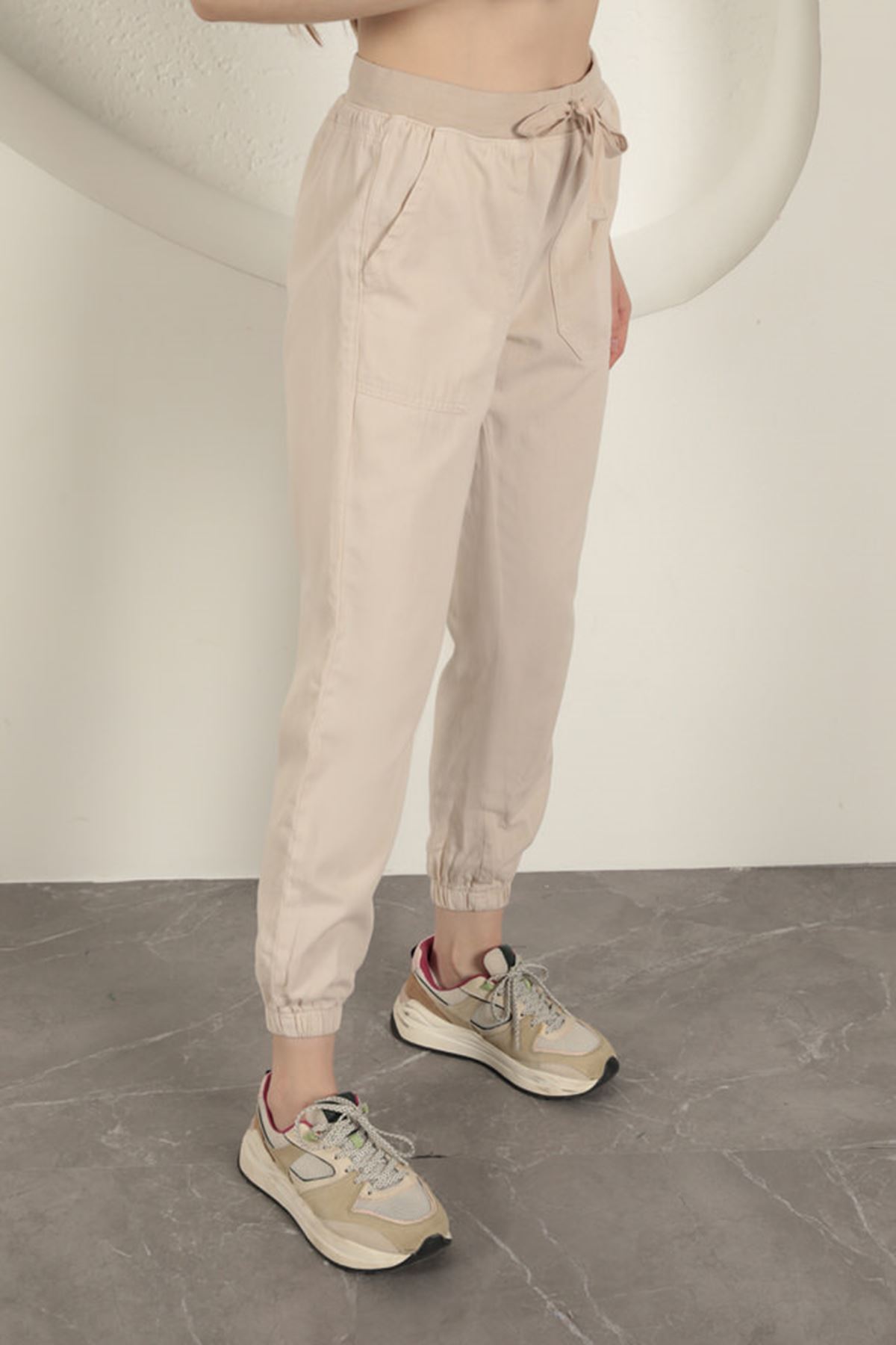 Gabardin Kumaş Paçası Lastikli Kadın Pantolon-Taş