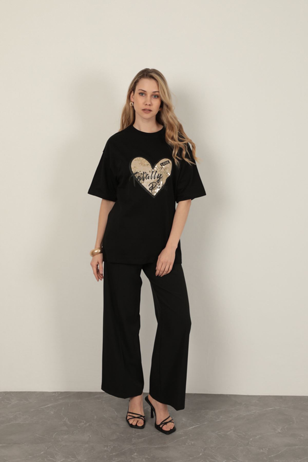 Süprem Kumaş Pul Detaylı Kadın Tişört-Siyah