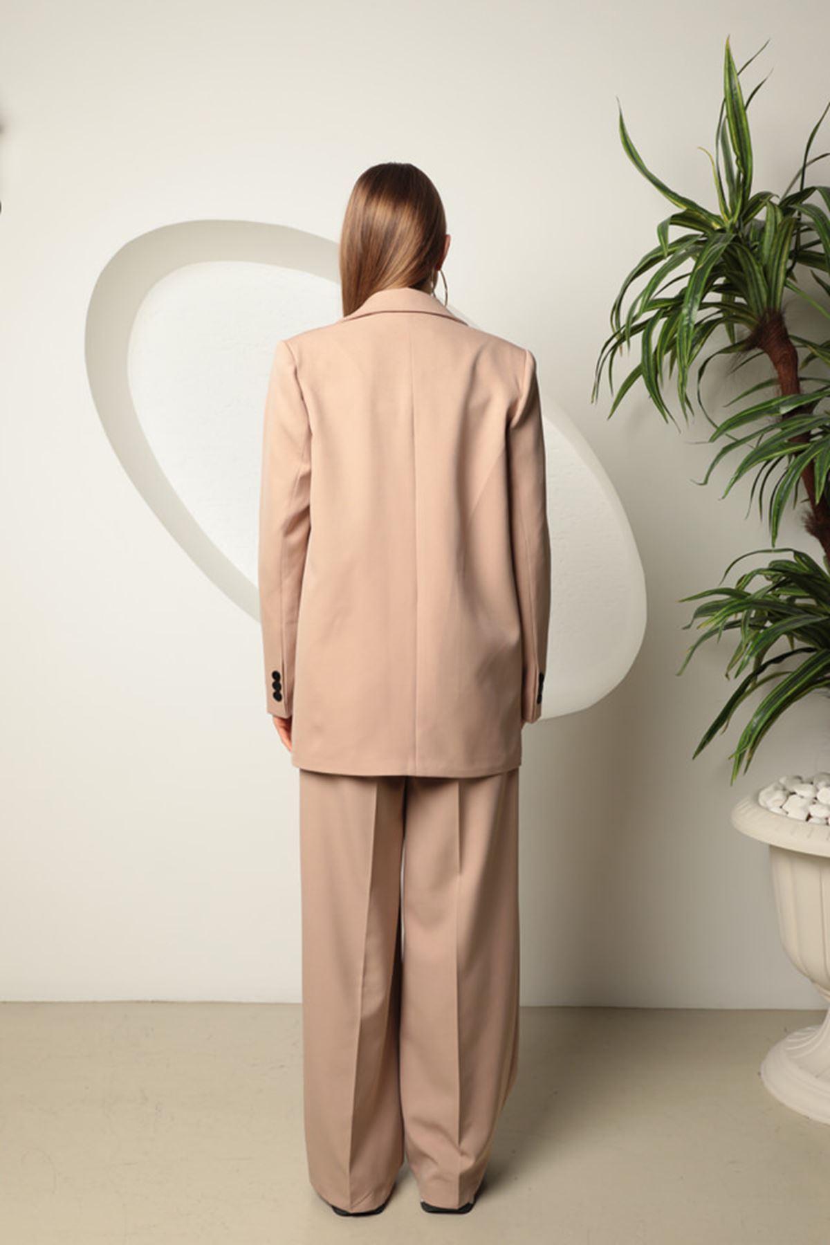 Atlas Kumaş Kadın Oversize Ceket-Bej