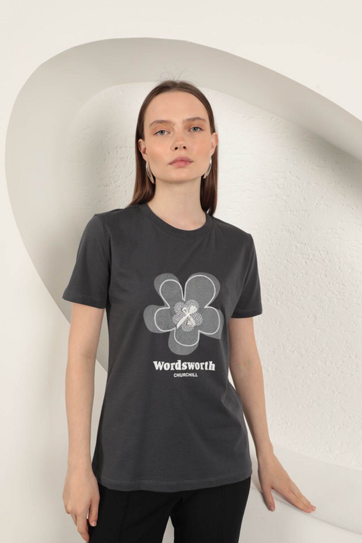 Süprem Kumaş Fiyonk Baskılı Tişört-Antrasit