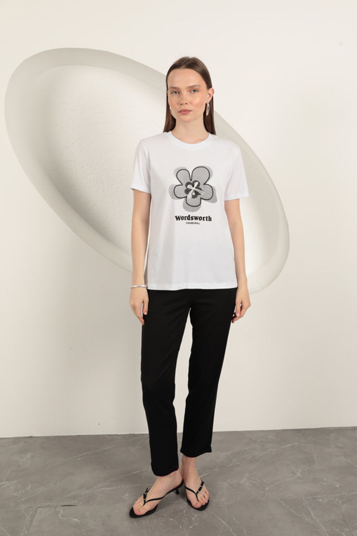 Süprem Kumaş Fiyonk Baskılı Tişört-Beyaz