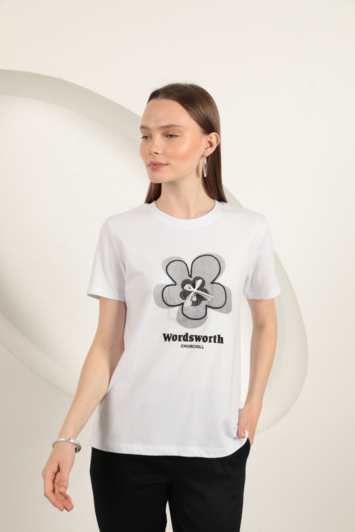 Süprem Kumaş Fiyonk Baskılı Tişört-Beyaz