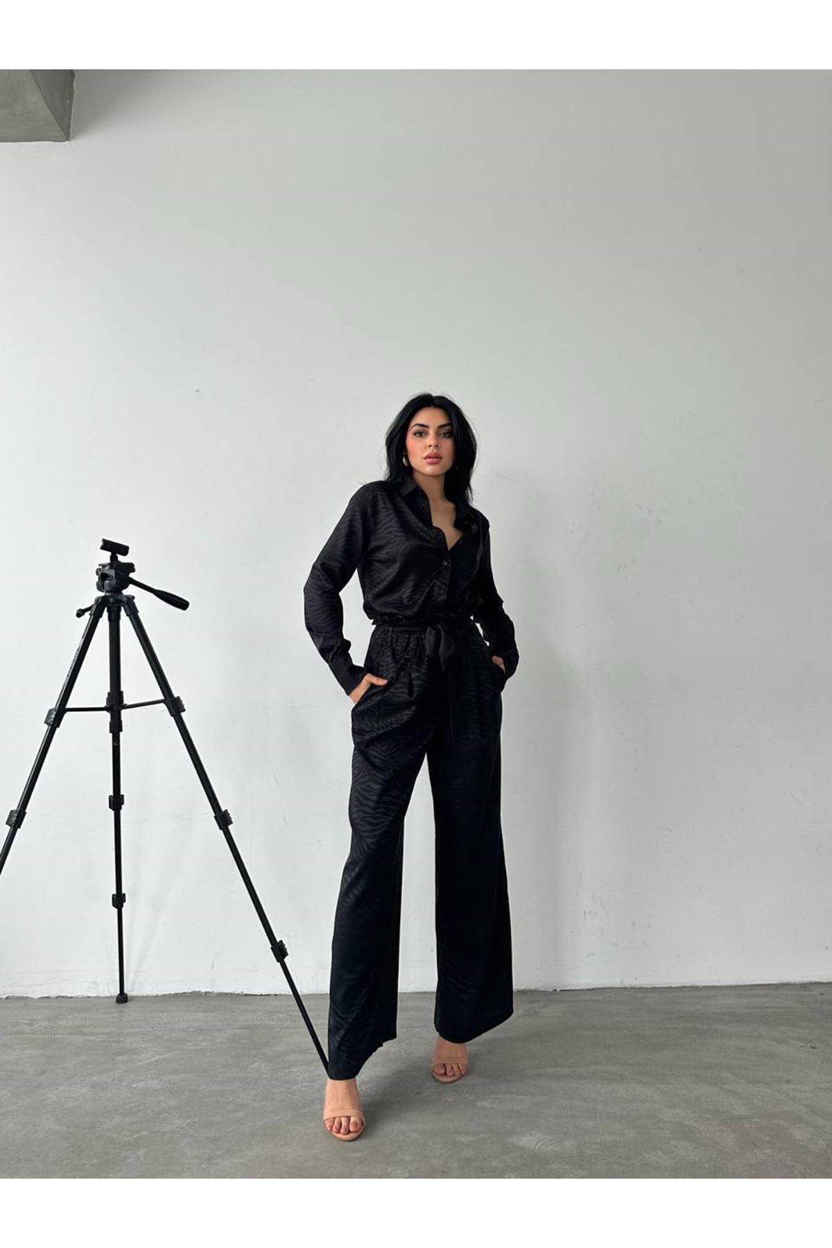 Saten Kumaş Zebra Desenli Gömlek Pantolon İkili Takım