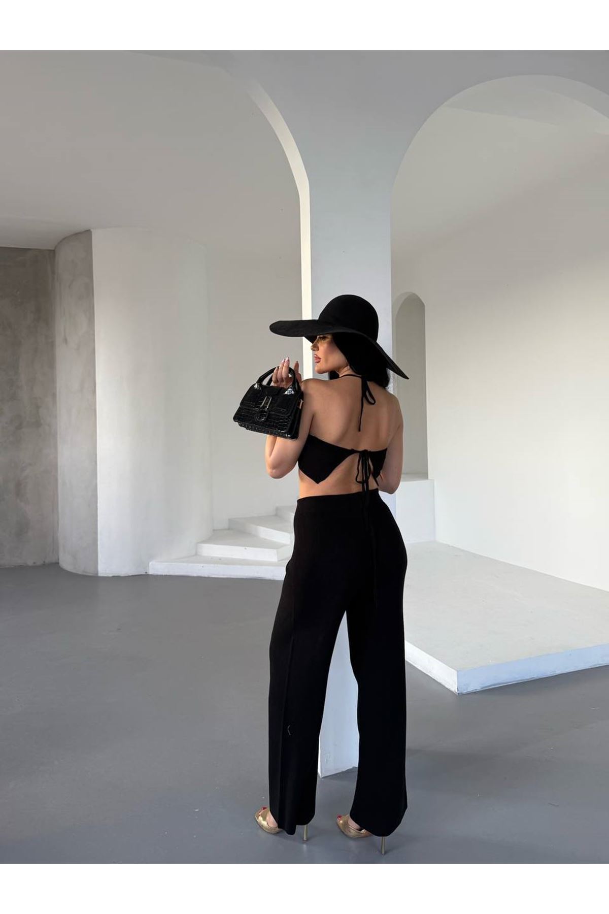 Sırtı İp Detaylı Pamuklu Yazlık Triko Takım