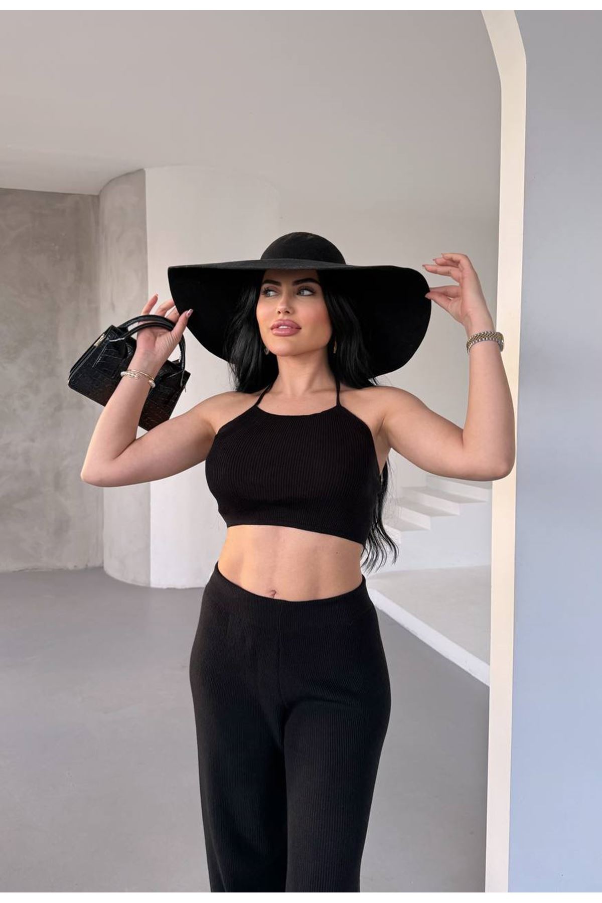 Sırtı İp Detaylı Pamuklu Yazlık Triko Takım