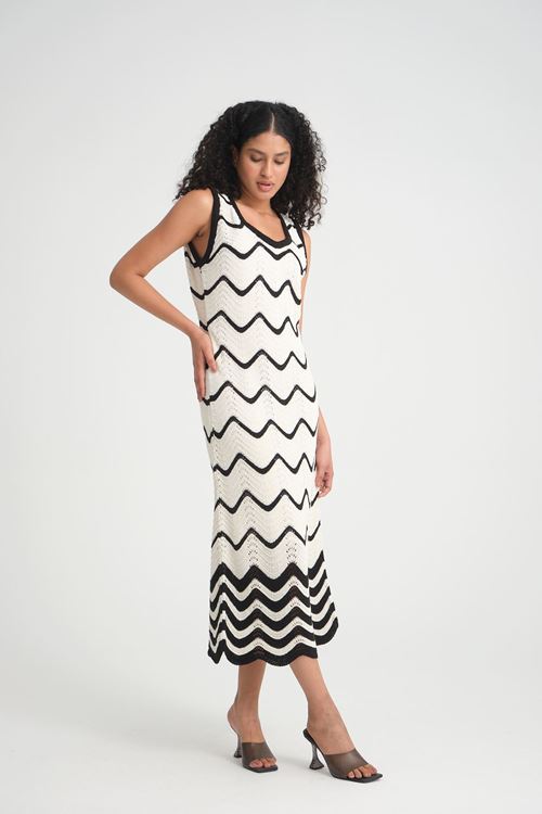 KALIN ASKILI ZİGZAG ÇİZGİ DESENLİ TRİKO ELBİSE