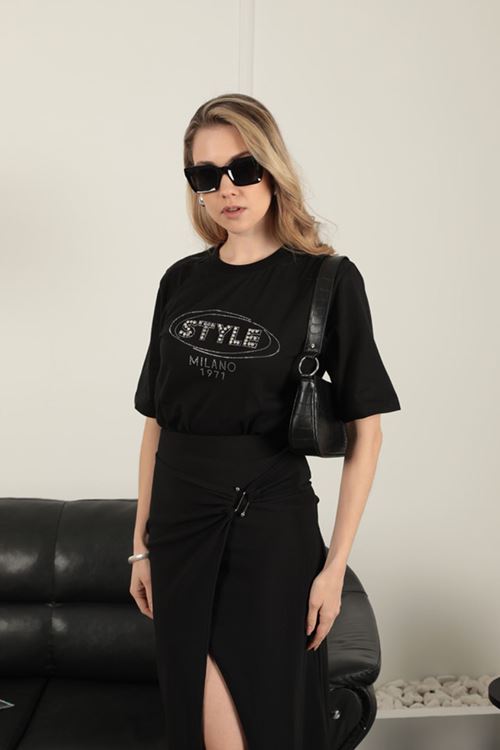 Süprem Kumaş Taş Detaylı Kadın Tişört-Siyah