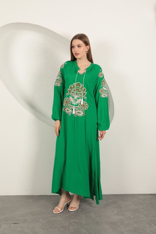 Viskon Kumaş Nakışlı Elbise-Yeşil