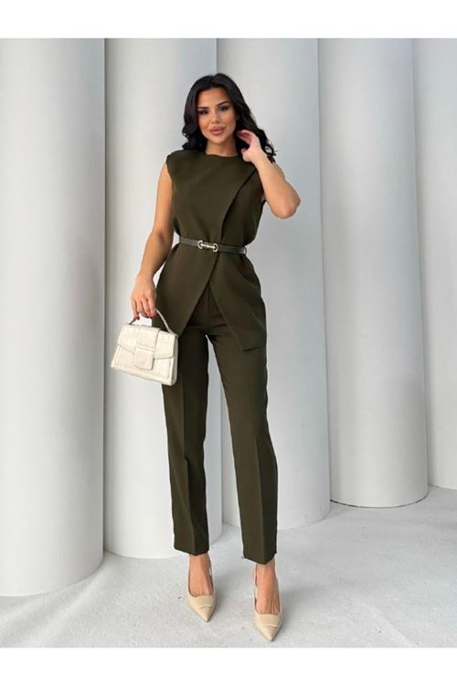 Elegant Sleeveless Women's Suit with Belt Detail