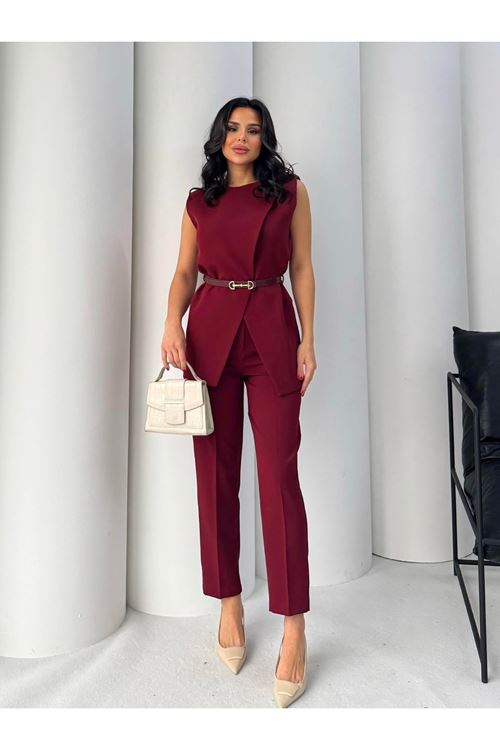 Elegant Sleeveless Women's Suit with Belt Detail