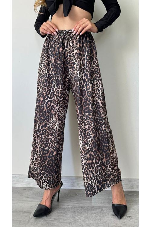 Leopar Desenli Geniş Paça Pantolon - Şıklığın ve Rahatlığın Buluşması