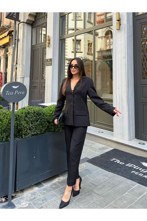 Klasik Kesim Takım Elbise