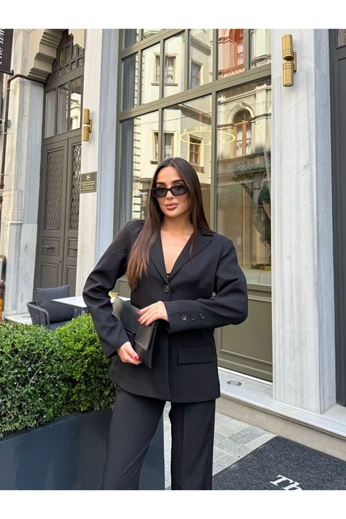 Klasik Kesim Takım Elbise