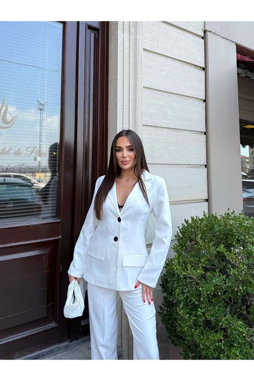 Klasik Kesim Takım Elbise