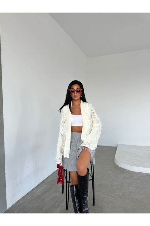 PÜSKÜL DETAYLI ŞAL YAKA SALAŞ HIRKA