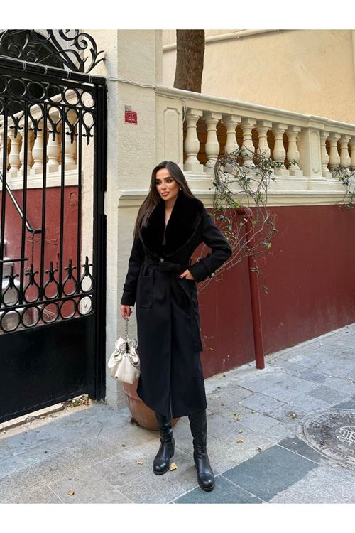 Kürk Yakalı Kaşa Kaban