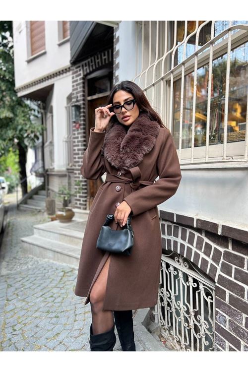 Yakası Kürk Detaylı Premium Kalite Kaban