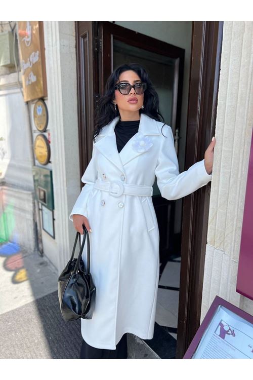 Çiçek Detaylı Kuşak Kapama Kaşe Kaban