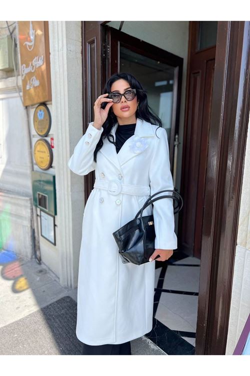 Çiçek Detaylı Kuşak Kapama Kaşe Kaban