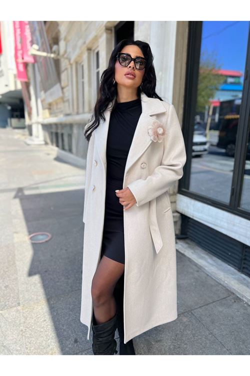 Çiçek Detaylı Kuşak Kapama Kaşe Kaban