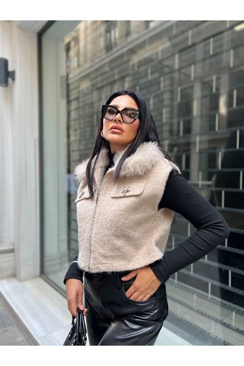 Kürk Yakalı Yelek