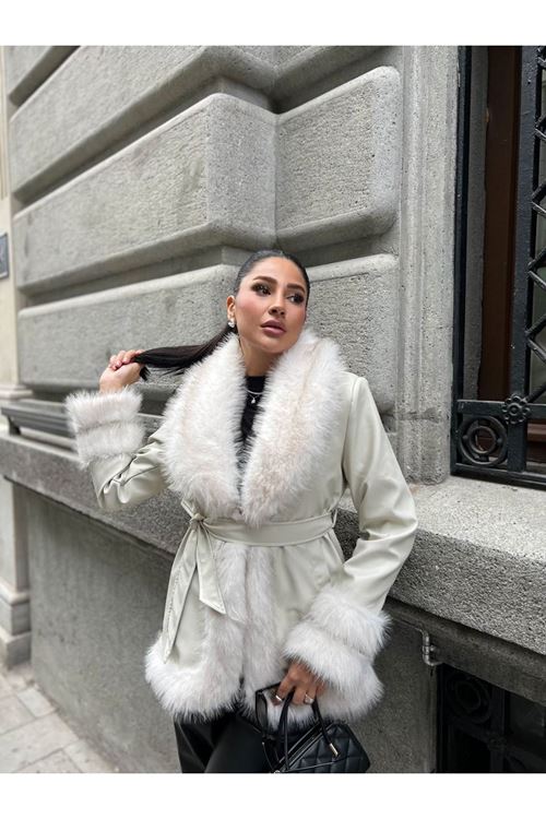 Kürk Detaylı Mont