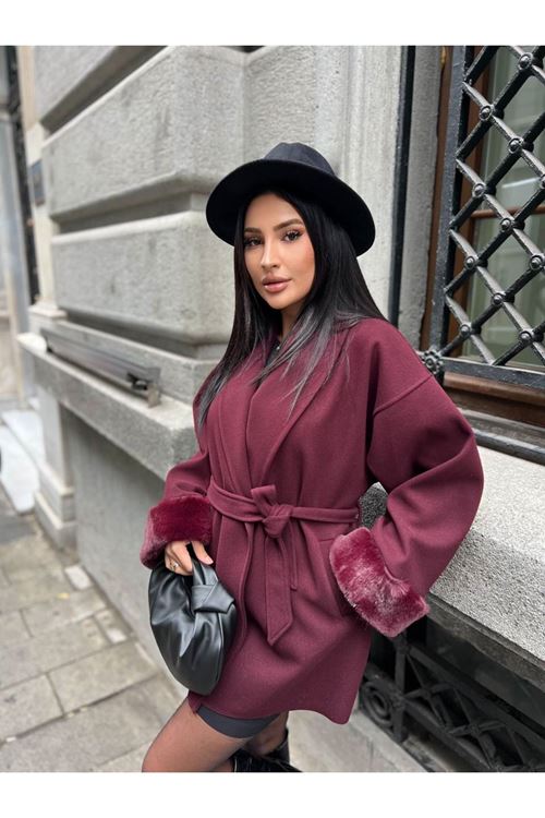 Kuşak Bağlamalı Kolu Kürklü Kaşe