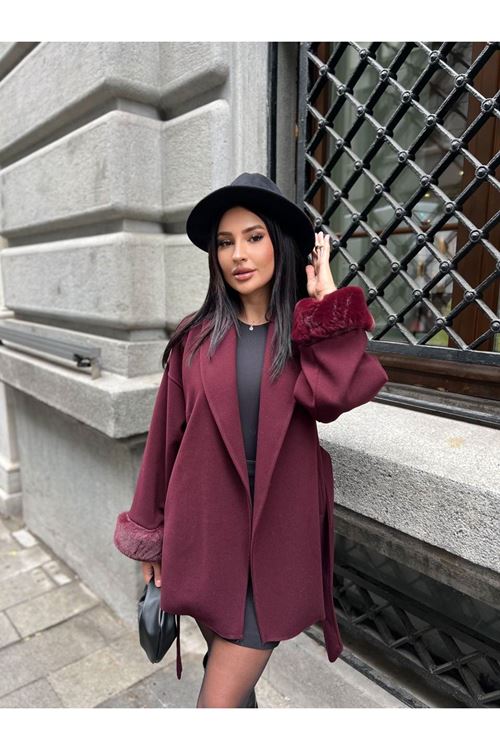 Kuşak Bağlamalı Kolu Kürklü Kaşe