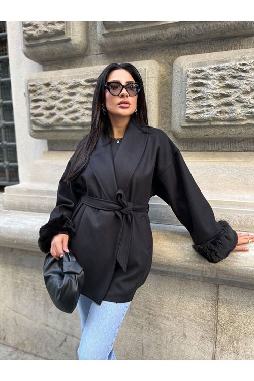 Kuşak Bağlamalı Kolu Kürklü Kaşe