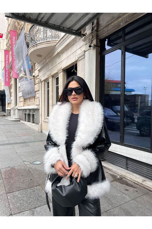 Lüks Deri Görünümlü Kürk Detaylı Kaban