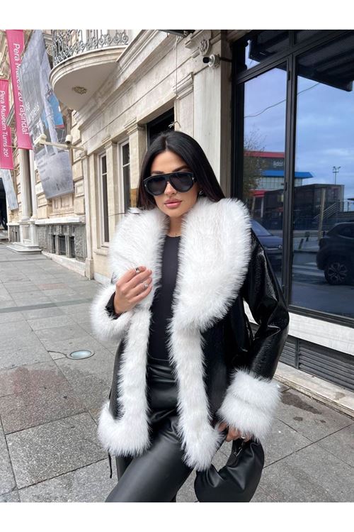 Lüks Deri Görünümlü Kürk Detaylı Kaban