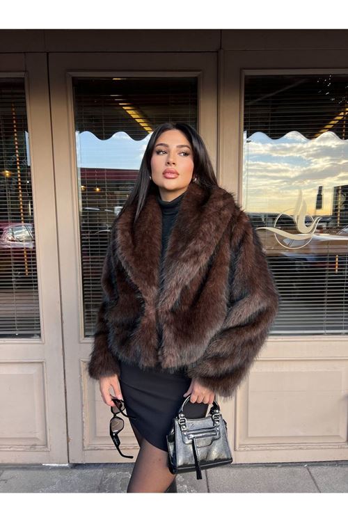 Kısa Peluş Kürk Mont