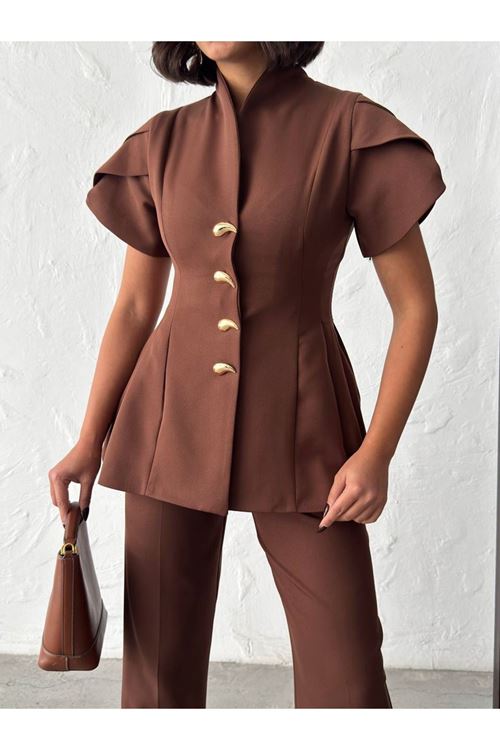 Gold Düğme Detaylı Peplum Kesim Şık Kadın Takım