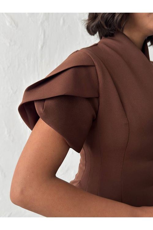 Gold Düğme Detaylı Peplum Kesim Şık Kadın Takım