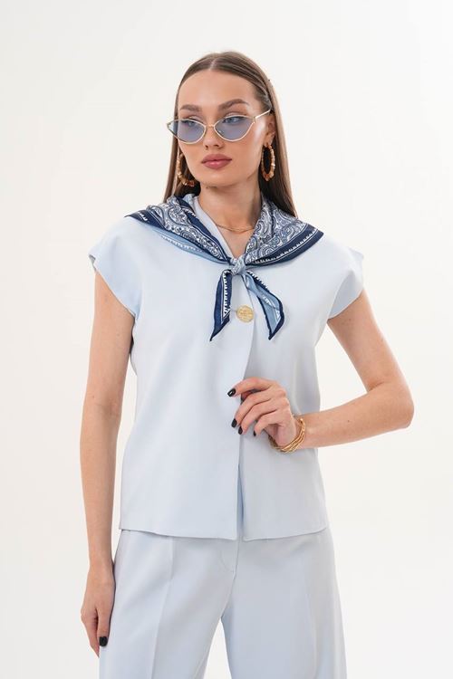 Fular Detaylı 3'lü Takım – Şık Bluz Pantolon Kombin