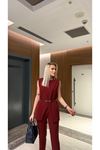 Elegant Sleeveless Women's Suit with Belt Detail